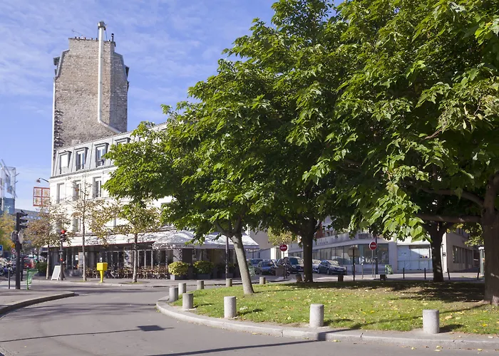 Hotel De La Place Des Alpes Parigi