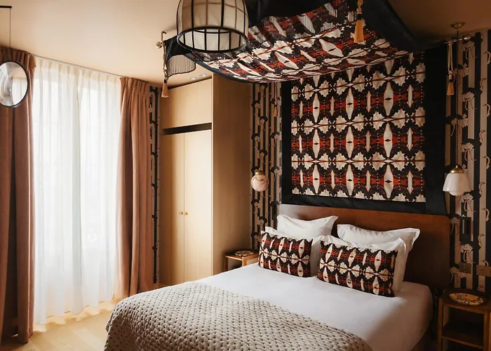 Maison La Bohème Montmartre - Studios&Apartments Parigi
